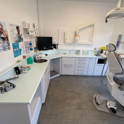 Dentist 1  - Commercial Spraying