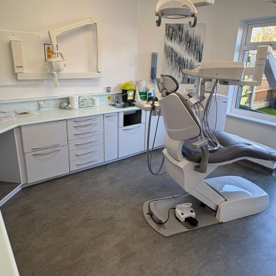 Dentist 3  - Commercial Spraying