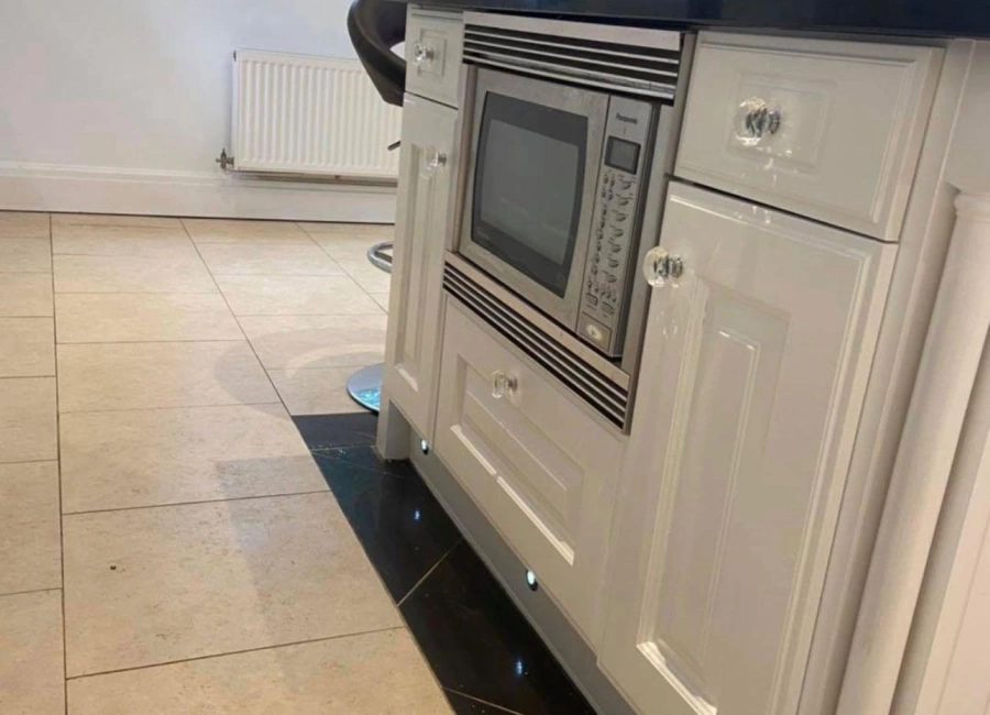 Kitchen Island 2